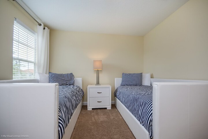 Room 19 of 50