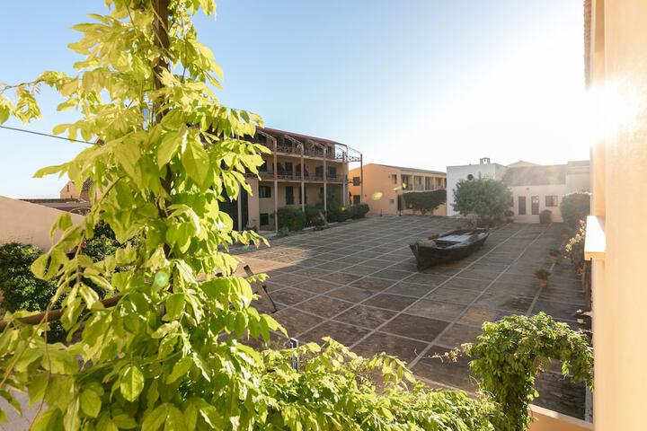 Hotel Exterior 109 of 135