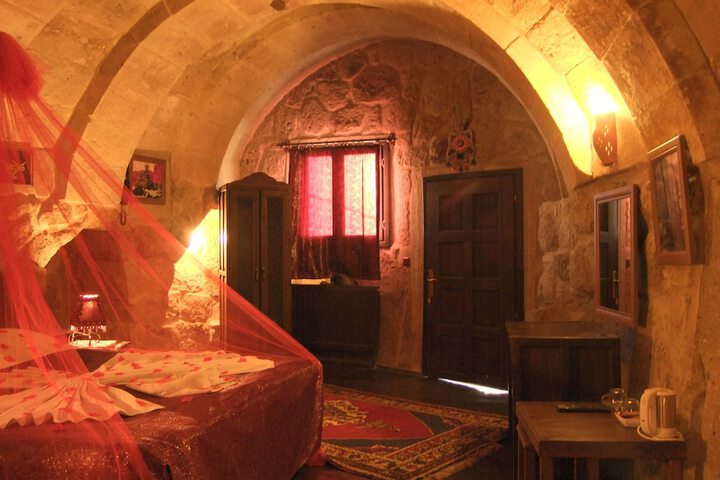 Room 27 of 486