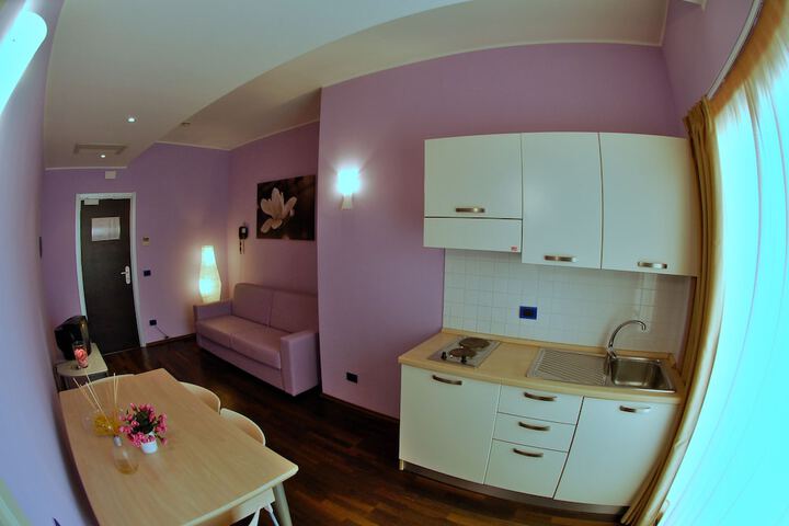 Room 17 of 75
