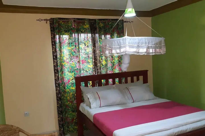 Room 3 of 13