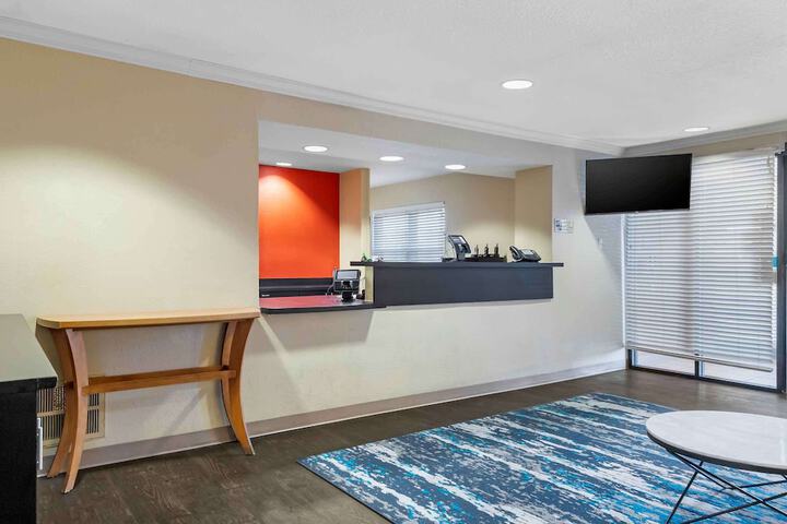 Hotel Interior 4 of 31