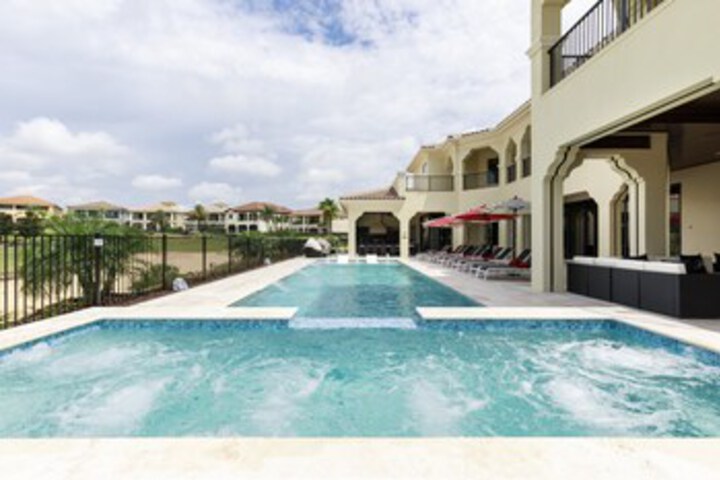 Pool 33 of 50