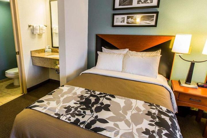 2 Double Beds (4 of 12)