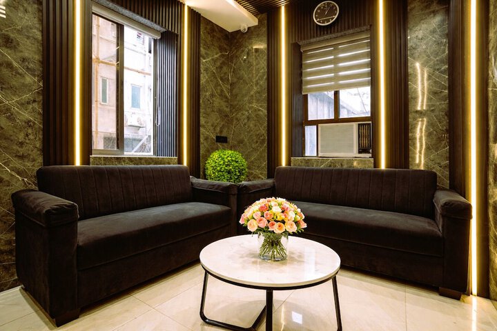 Entrance & Lobby