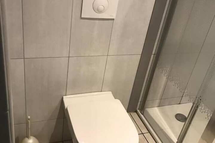 Room 13 of 29
