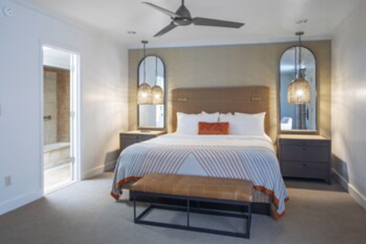 Room 47 of 82