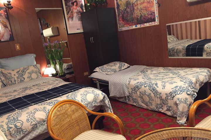 Room 12 of 68