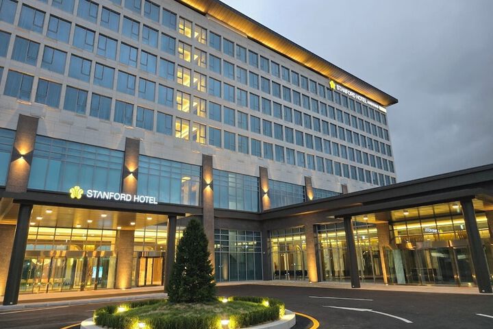 Photo of Stanford Hotel