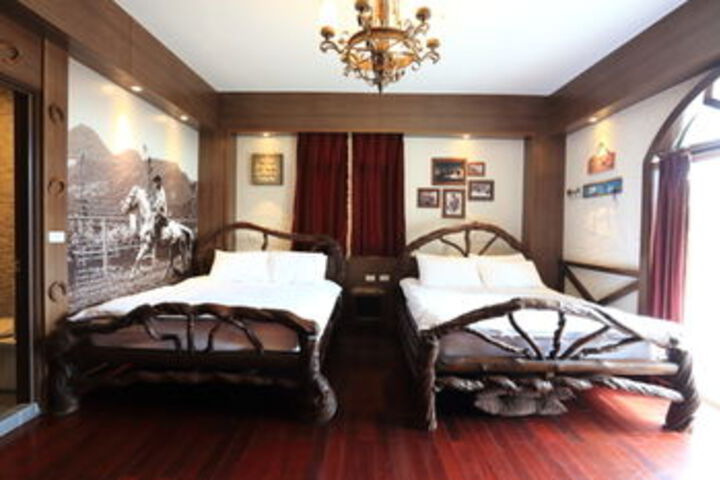 Room 14 of 44