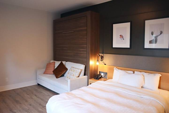 Room 33 of 84