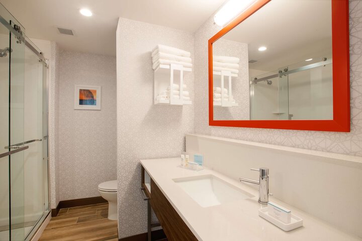 Bathroom shower