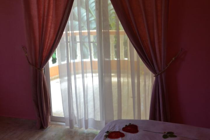 Room 4 of 21