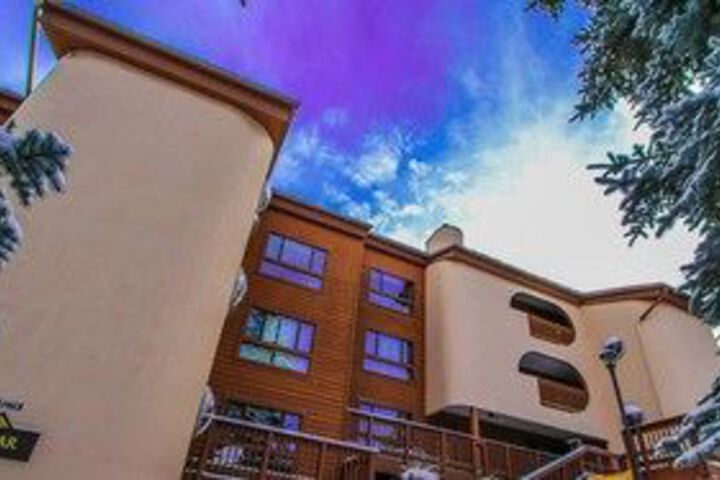 Hotel 14 of 60