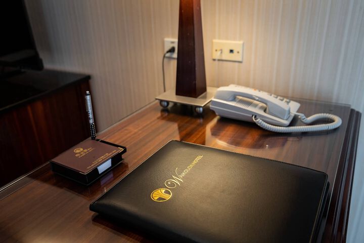 Room 80 of 164