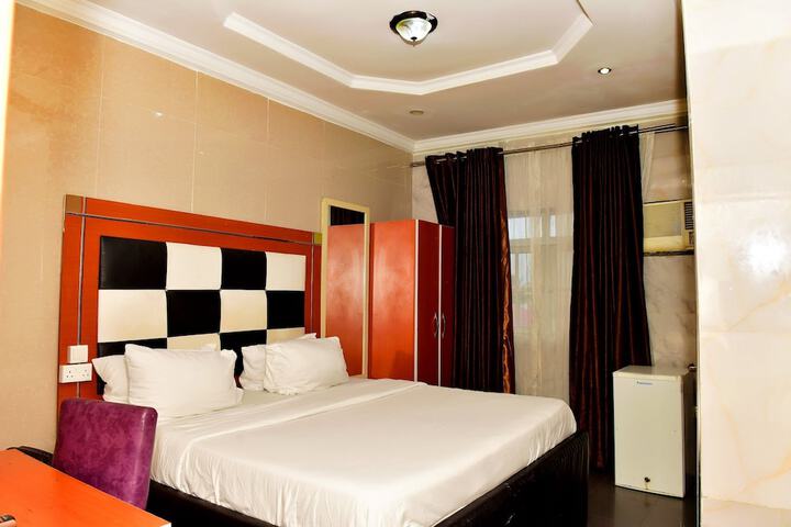 Room 7 of 21