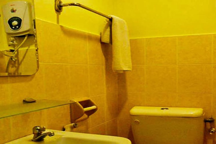 Room 15 of 16