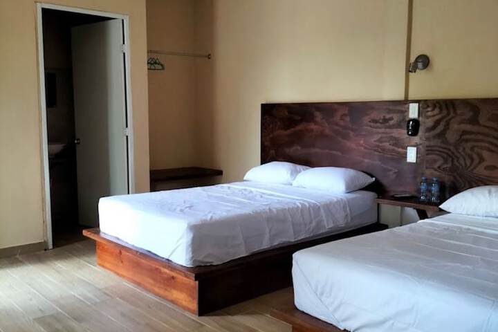 Room 10 of 29