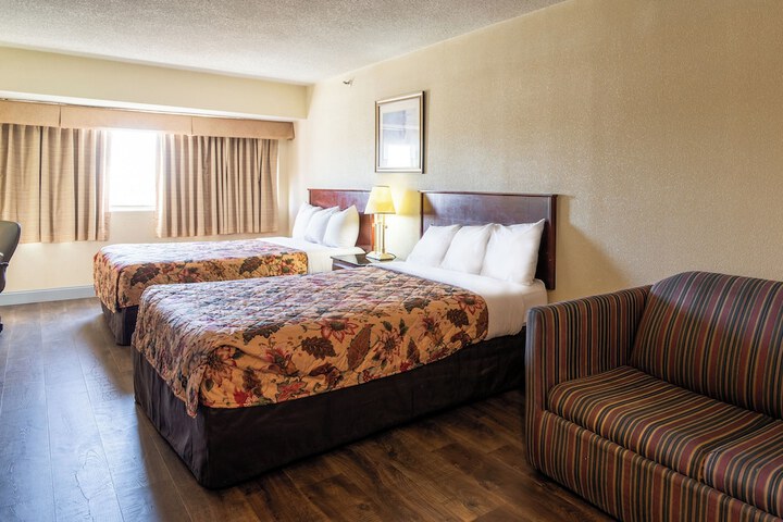 Deluxe Double Room (3 of 9)