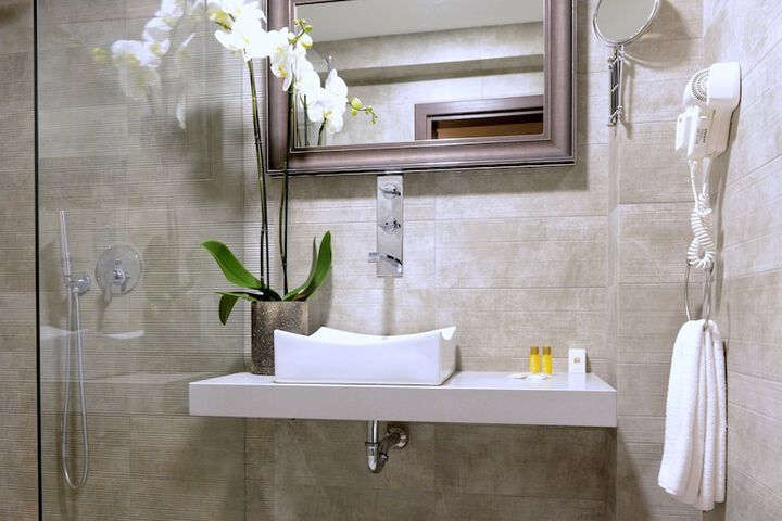 Bath Interior