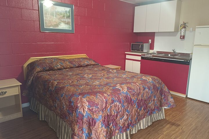 Room 12 of 68