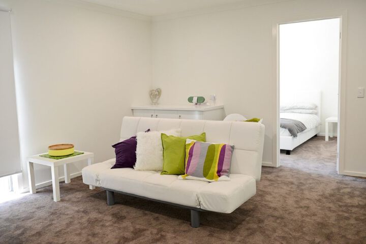 Room 12 of 18