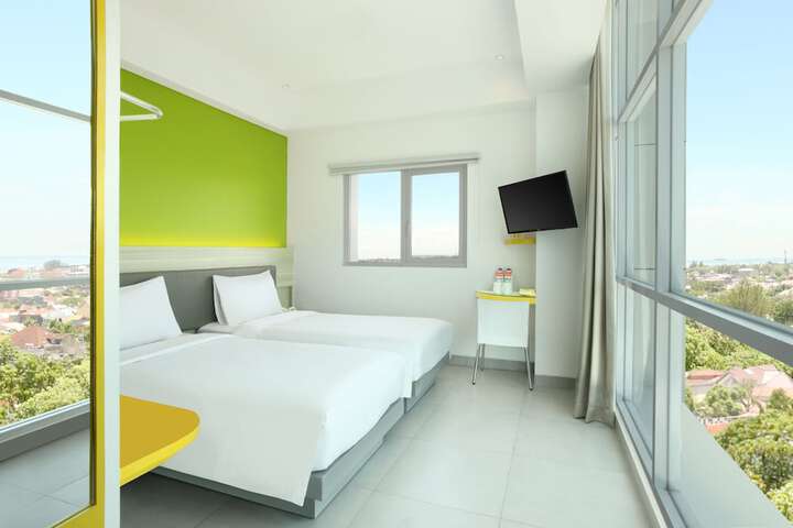Room 6 of 35