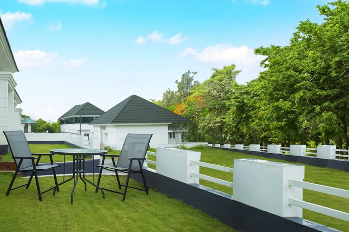 Terrace/Patio 11 of 13