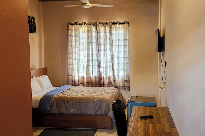 Room 19 of 33