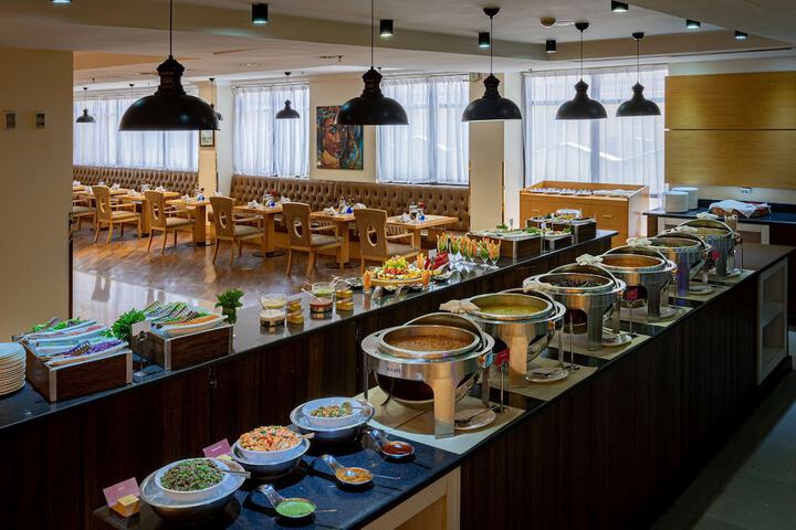 Dining 70 of 117