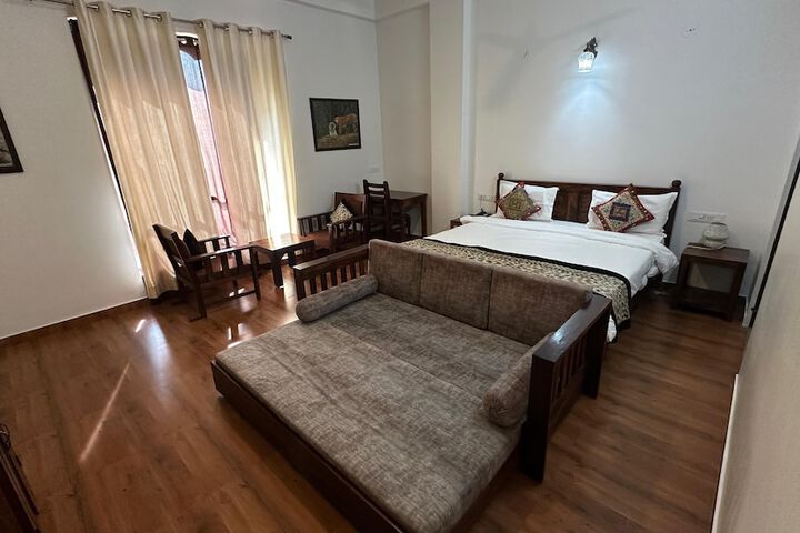 Room 6 of 21