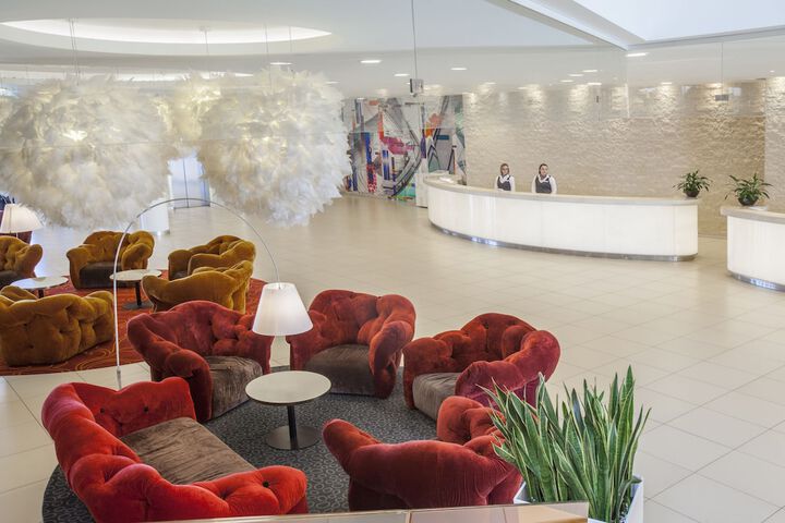 Guest Lobby