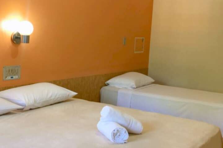 Room 13 of 64