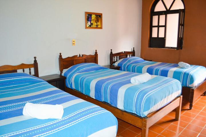 Room 5 of 16