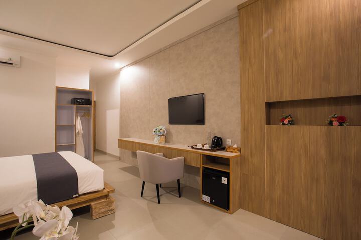 Room 3 of 26
