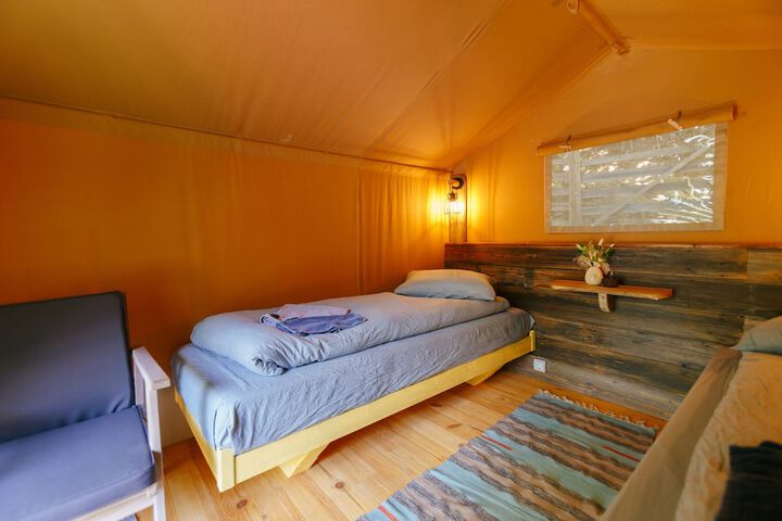 Room 12 of 53