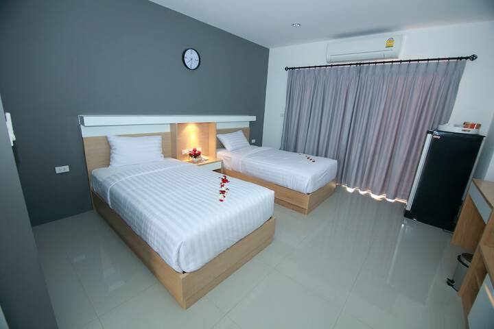 Room 3 of 45