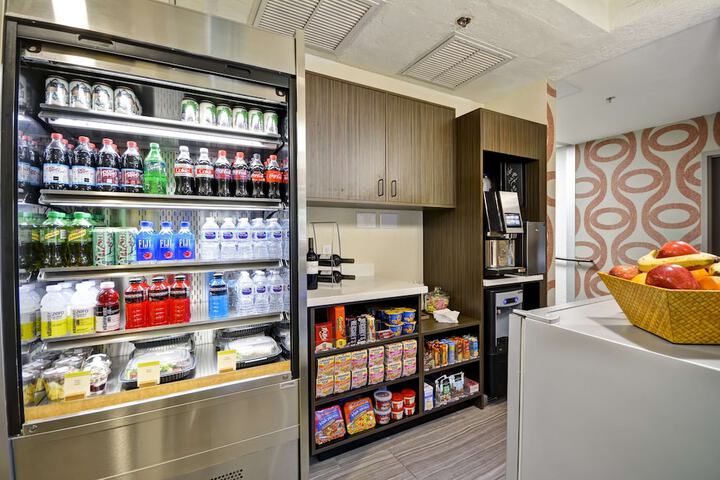 Snack bar
