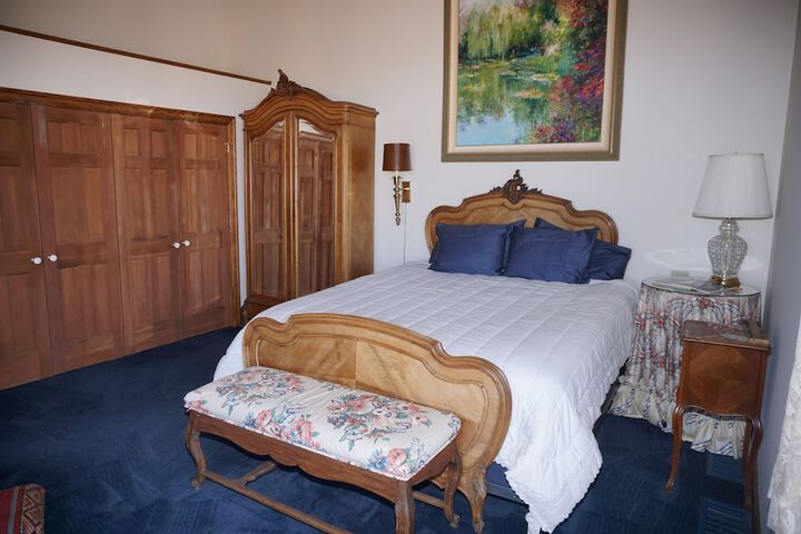 Room 3 of 19