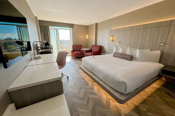 Room 12 of 88