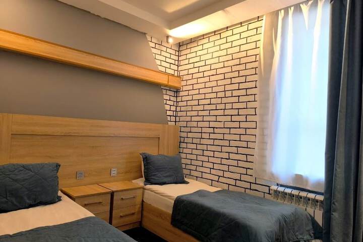 Room 5 of 45