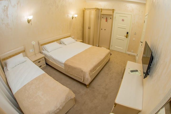 Room 9 of 52