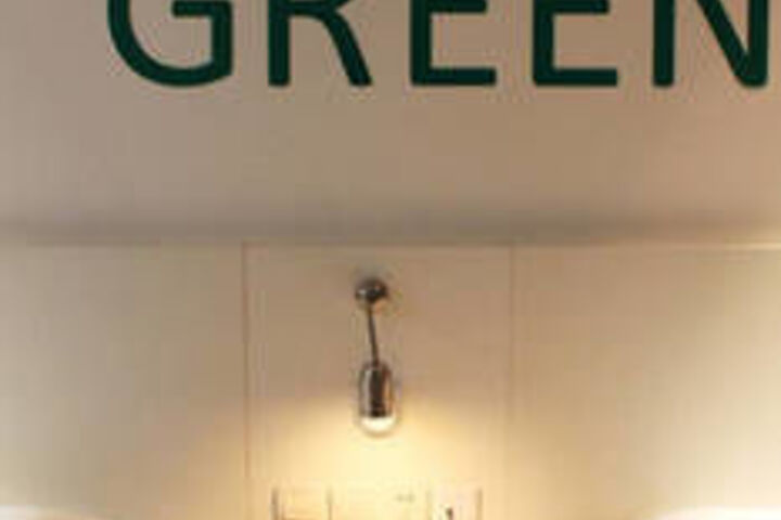 Room 21 of 27