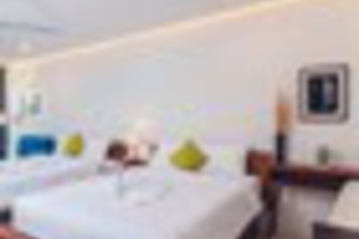 Room 29 of 174