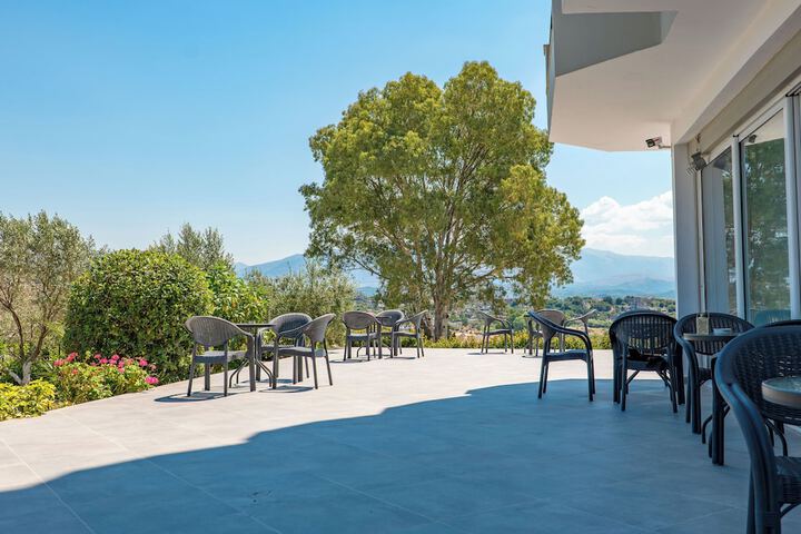 Terrace/Patio 49 of 96