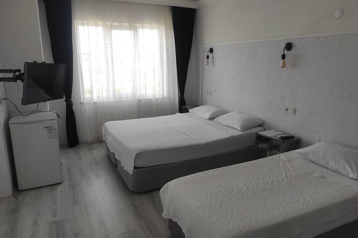 Room 12 of 81