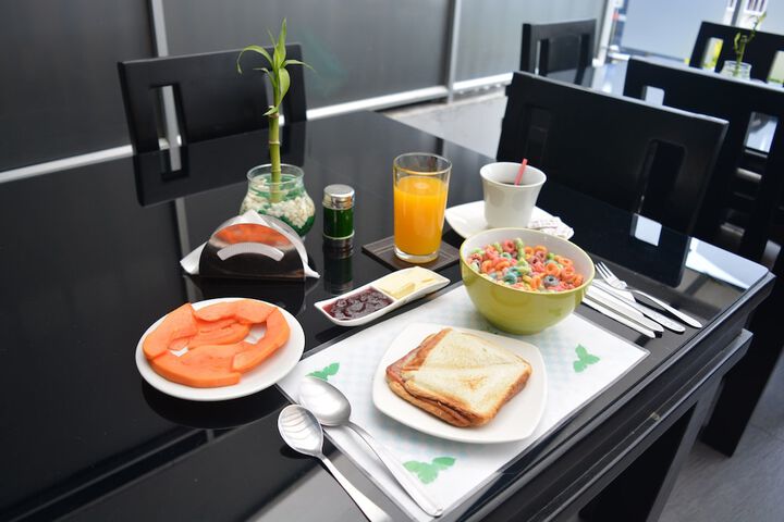 Breakfast meal