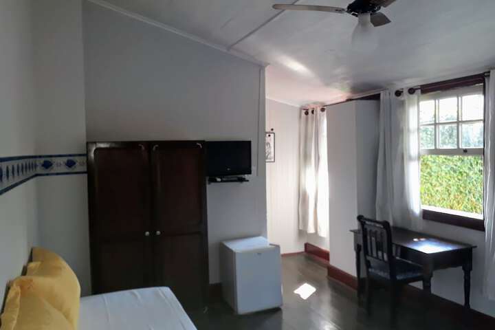 Room 19 of 124