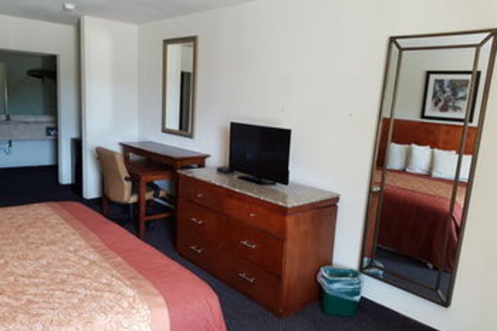 Room 17 of 29