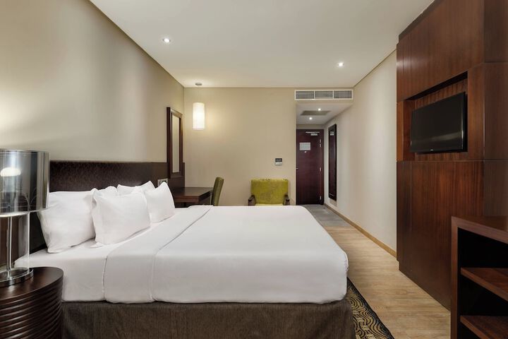 Room 9 of 41